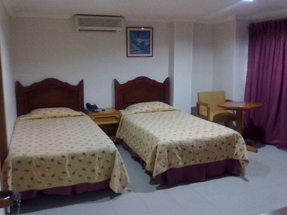 Hotel Puerta De Oro Barranquilla  Bagian luar foto
