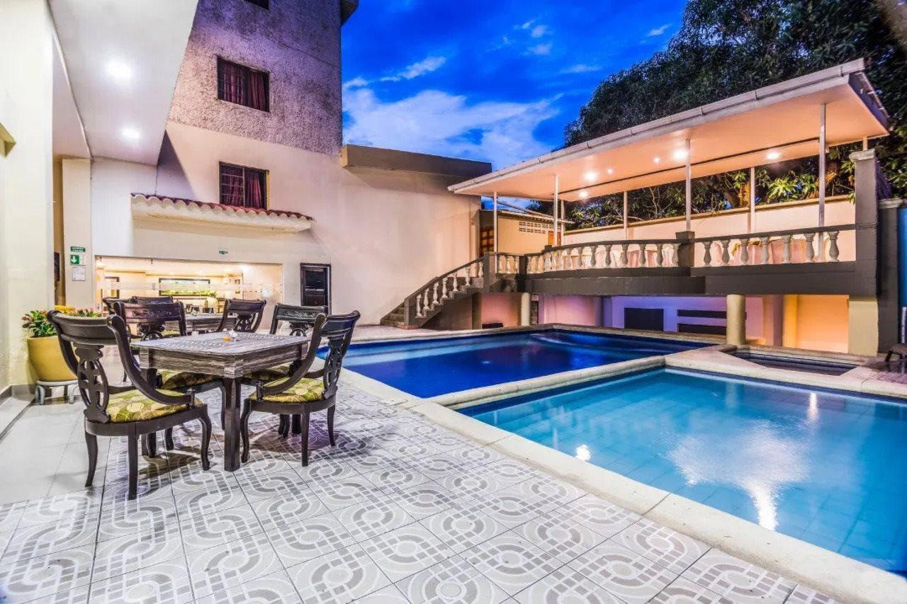 Hotel Puerta De Oro Barranquilla  Bagian luar foto