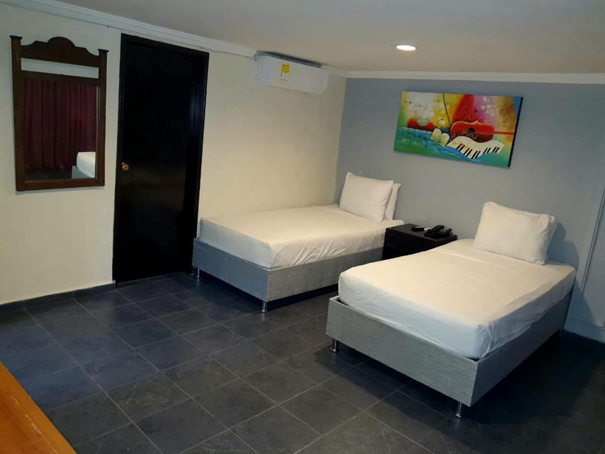 Hotel Puerta De Oro Barranquilla  Bagian luar foto