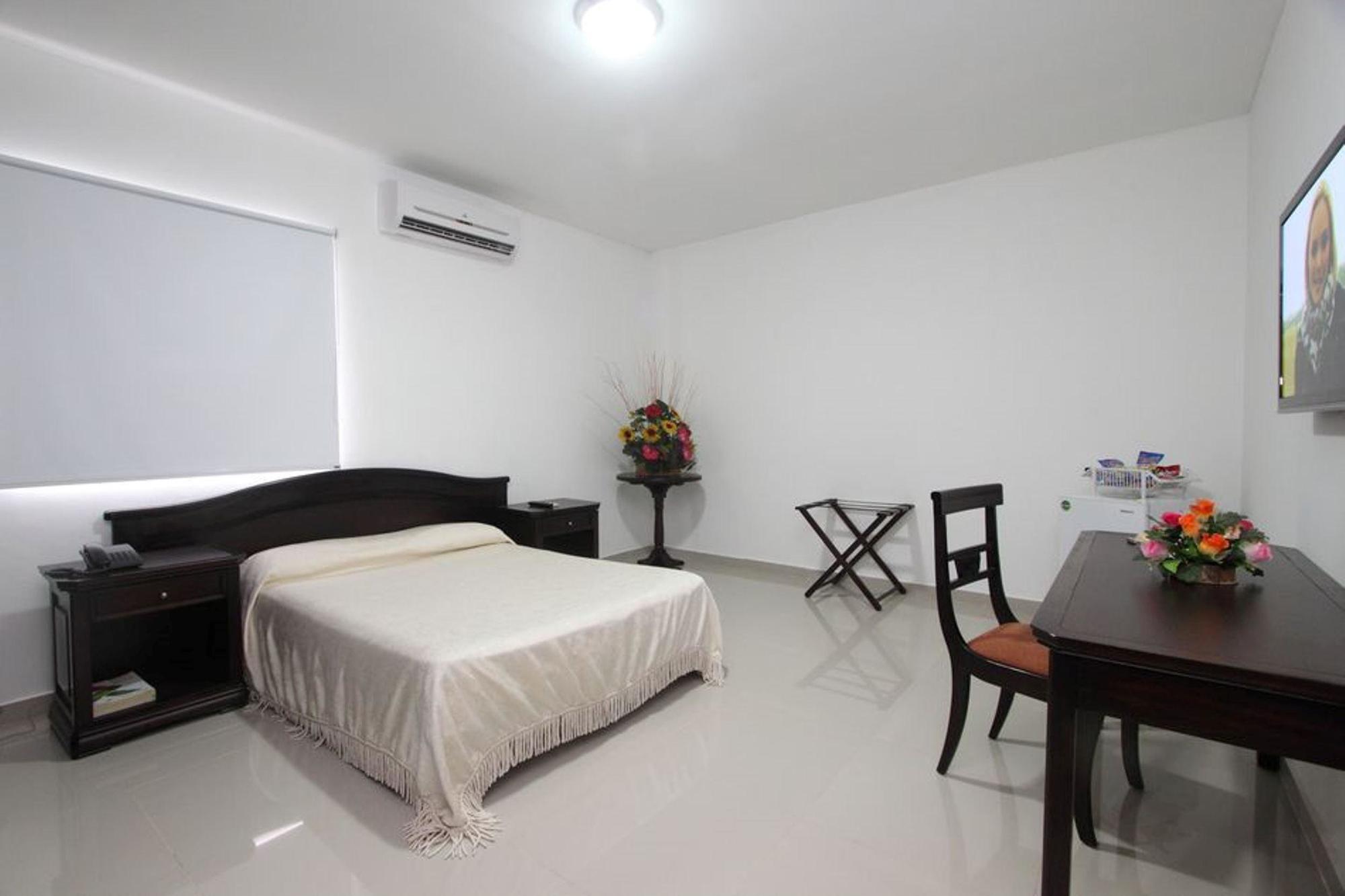 Hotel Puerta De Oro Barranquilla  Bagian luar foto