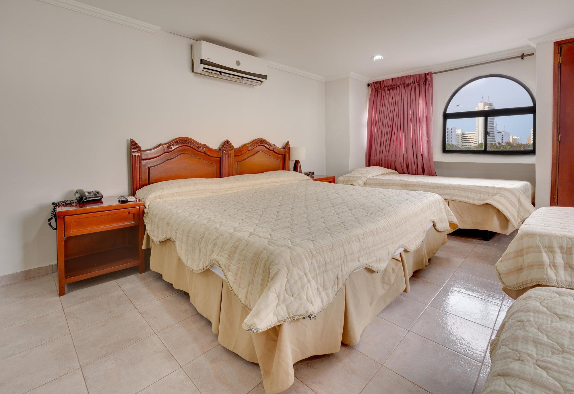 Hotel Puerta De Oro Barranquilla  Bagian luar foto
